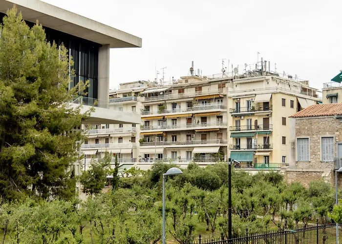 Spacious High-Ceiling 2-Bedroom By Acropolis Museum