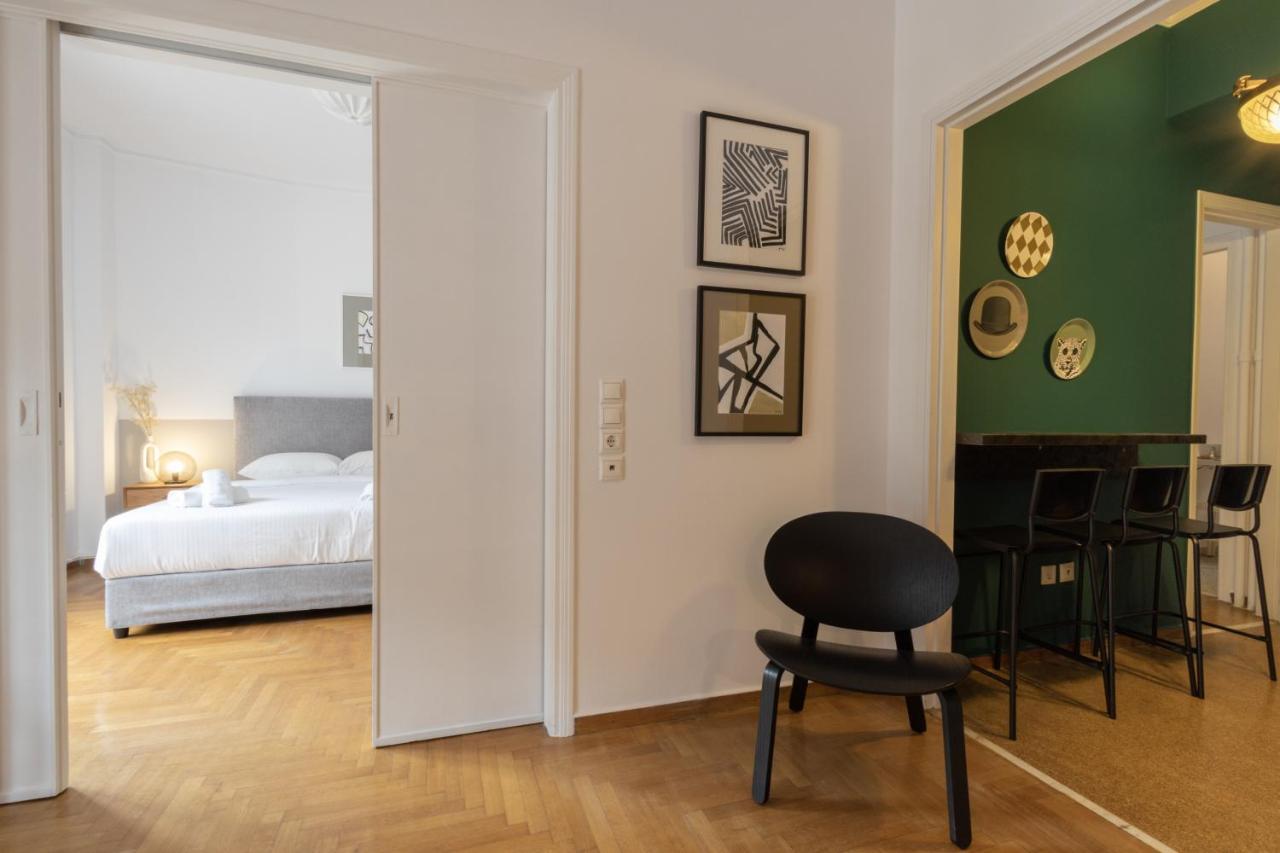 Apartment Spacious High-ceiling 2-bedroom By Acropolis Museum